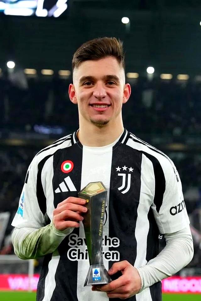 包含尤文图斯门将扑点救主，球队客场带走宝贵分的词条