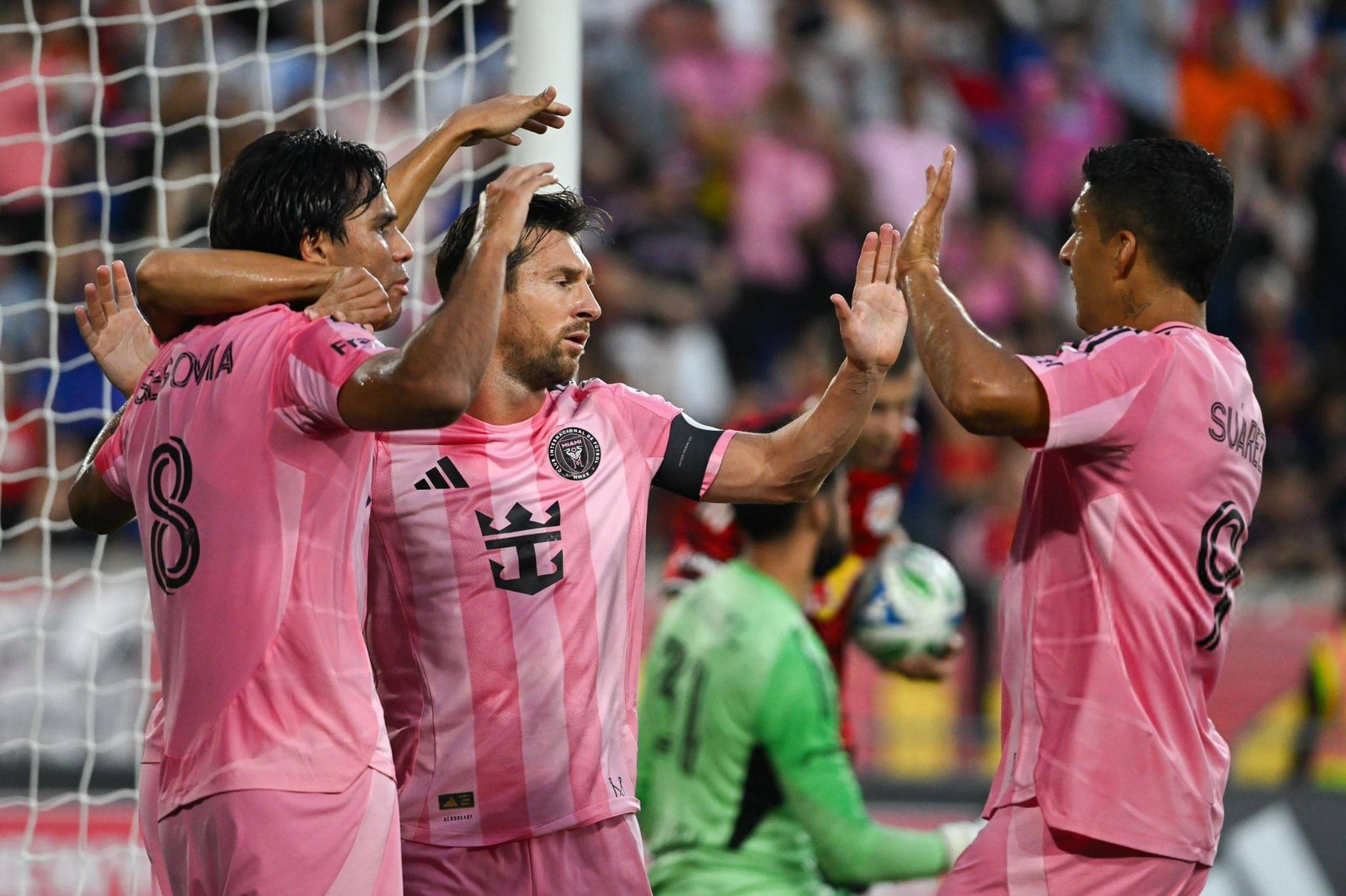 梅西连续十五场比赛得分超过比赛规则变更，TES不断突破！